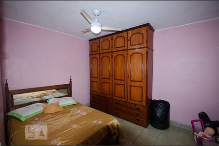 Casa à venda com 50m², 3 quartos e 1 vaga Casa à venda com 50m², 3 quartos e 1 vagaQuarto 1