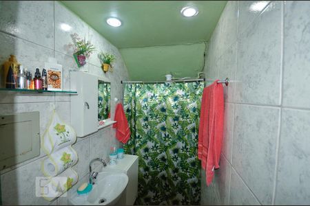 Casa à venda com 50m², 3 quartos e 1 vaga Casa à venda com 50m², 3 quartos e 1 vagaBanheiro Social