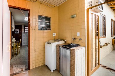 Casa à venda com 70m², 2 quartos e 1 vaga Casa à venda com 70m², 2 quartos e 1 vagaÁrea de Serviço