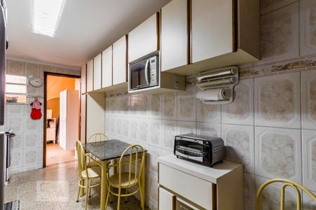 Casa à venda com 70m², 2 quartos e 1 vaga Casa à venda com 70m², 2 quartos e 1 vagaCozinha