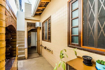 Casa à venda com 70m², 2 quartos e 1 vaga Casa à venda com 70m², 2 quartos e 1 vagaÁrea comum - Churrasqueira
