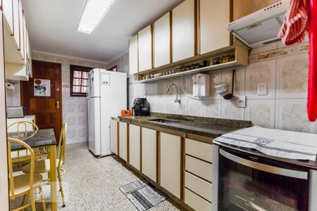 Casa à venda com 70m², 2 quartos e 1 vaga Casa à venda com 70m², 2 quartos e 1 vagaCozinha