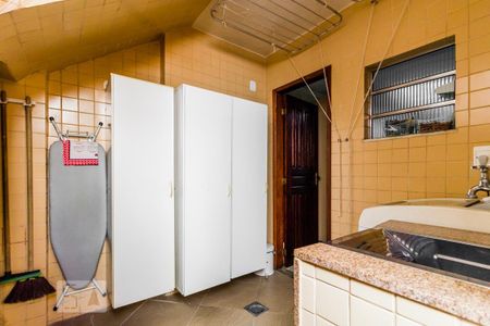 Casa à venda com 70m², 2 quartos e 1 vaga Casa à venda com 70m², 2 quartos e 1 vagaÁrea de Serviço