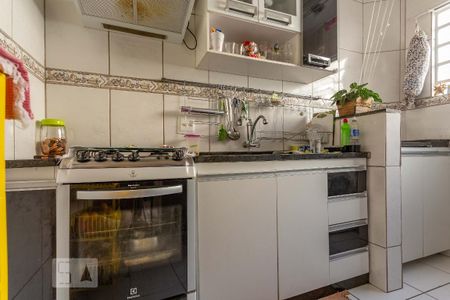 Cozinha de apartamento para alugar com 2 quartos, 48m² em Rio Branco, Belo Horizonte