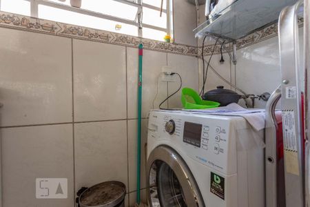 Área de serviço de apartamento para alugar com 2 quartos, 48m² em Rio Branco, Belo Horizonte