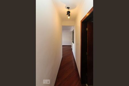 Apartamento para alugar com 79m², 2 quartos e sem vaga Apartamento para alugar com 79m², 2 quartos e sem vagaCorredor