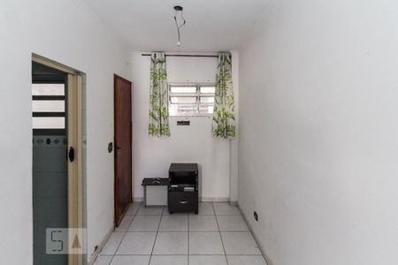 Apartamento para alugar com 79m², 2 quartos e sem vaga Apartamento para alugar com 79m², 2 quartos e sem vagaQuarto de Serviço