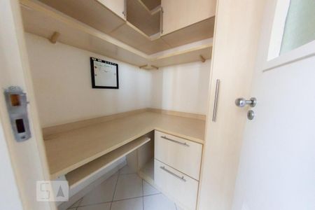 Apartamento à venda com 103m², 3 quartos e 2 vagasEscritório