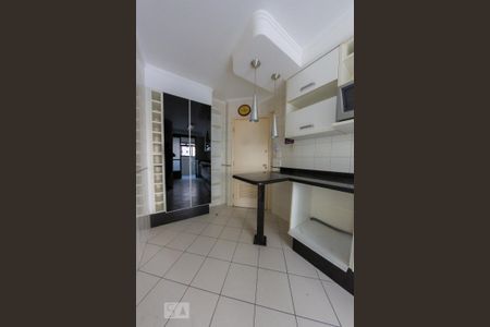 Apartamento à venda com 103m², 3 quartos e 2 vagasCozinha