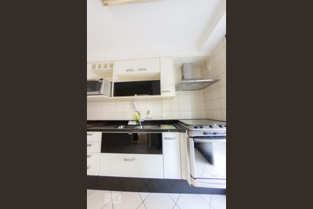 Apartamento à venda com 103m², 3 quartos e 2 vagasCozinha