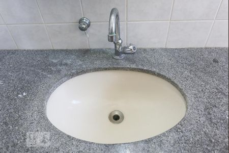 Apartamento à venda com 77m², 3 quartos e 1 vaga Apartamento à venda com 77m², 3 quartos e 1 vagaBanheiro Suite