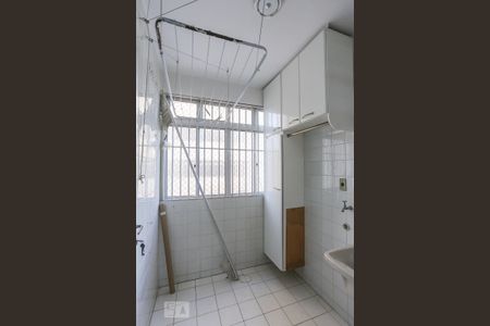 Apartamento à venda com 77m², 3 quartos e 1 vaga Apartamento à venda com 77m², 3 quartos e 1 vagaArea de Serviço