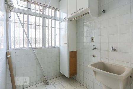 Apartamento à venda com 77m², 3 quartos e 1 vaga Apartamento à venda com 77m², 3 quartos e 1 vagaArea de Serviço