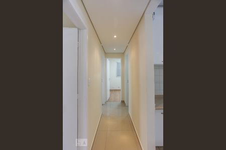Apartamento à venda com 77m², 3 quartos e 1 vaga Apartamento à venda com 77m², 3 quartos e 1 vagaCorredor
