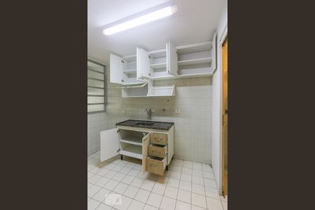 Apartamento à venda com 77m², 3 quartos e 1 vaga Apartamento à venda com 77m², 3 quartos e 1 vagaCozinha Armarios