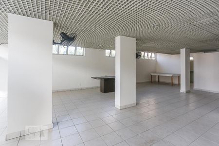 Apartamento à venda com 77m², 3 quartos e 1 vaga Apartamento à venda com 77m², 3 quartos e 1 vagaArea Comum Salão de Festas