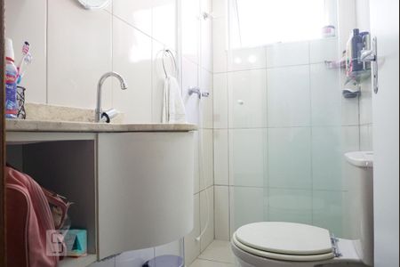 Casa de condomínio à venda com 101m², 3 quartos e 2 vagas Casa de condomínio à venda com 101m², 3 quartos e 2 vagasBanheiro da Suíte