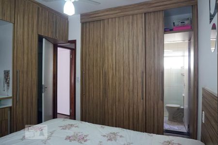 Casa de condomínio à venda com 101m², 3 quartos e 2 vagas Casa de condomínio à venda com 101m², 3 quartos e 2 vagasSuíte