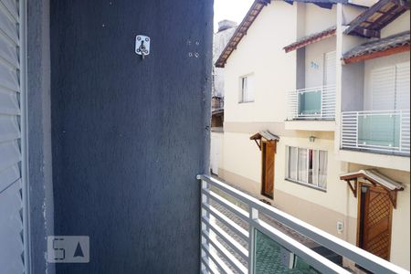 Casa de condomínio à venda com 101m², 3 quartos e 2 vagas Casa de condomínio à venda com 101m², 3 quartos e 2 vagasVaranda da Suíte