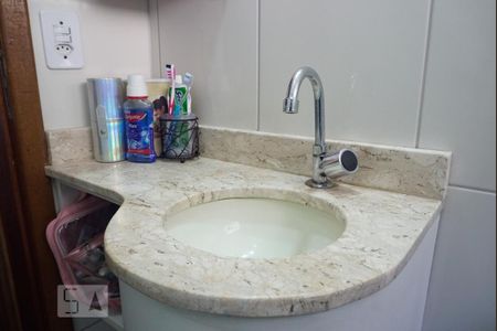 Casa de condomínio à venda com 101m², 3 quartos e 2 vagas Casa de condomínio à venda com 101m², 3 quartos e 2 vagasBanheiro da Suíte