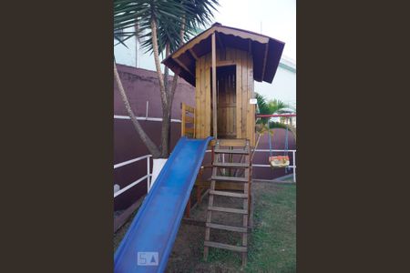 Casa de condomínio à venda com 101m², 3 quartos e 2 vagas Casa de condomínio à venda com 101m², 3 quartos e 2 vagasÁrea Comum - Playground
