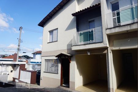 Casa de condomínio à venda com 101m², 3 quartos e 2 vagas Casa de condomínio à venda com 101m², 3 quartos e 2 vagasFrente da Casa