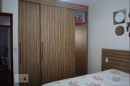 Casa de condomínio à venda com 101m², 3 quartos e 2 vagas Casa de condomínio à venda com 101m², 3 quartos e 2 vagasSuíte
