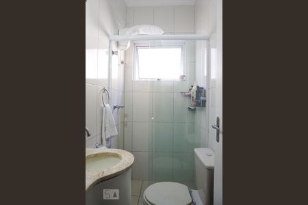 Casa de condomínio à venda com 101m², 3 quartos e 2 vagas Casa de condomínio à venda com 101m², 3 quartos e 2 vagasBanheiro da Suíte