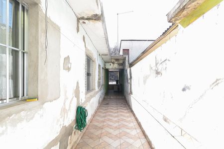 Casa à venda com 115m², 4 quartos e 2 vagasCorredor