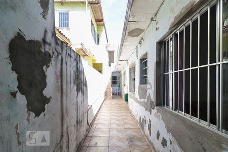 Casa à venda com 115m², 4 quartos e 2 vagasCorredor