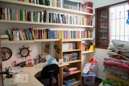 Casa à venda com 250m², 3 quartos e 2 vagasESCRITÓRIO