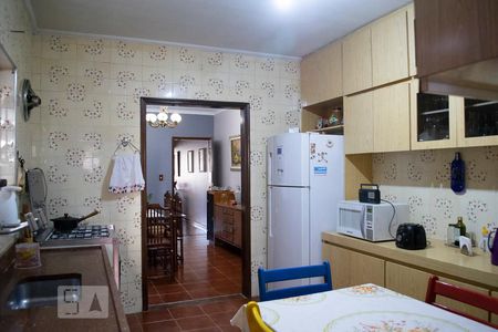 Casa à venda com 250m², 3 quartos e 2 vagasCOZINHA