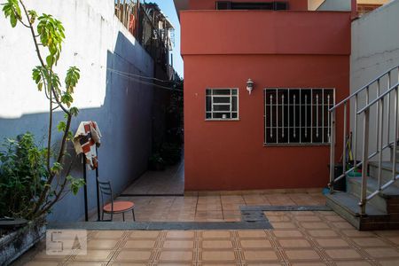 Casa à venda com 250m², 3 quartos e 2 vagasQUINTAL FUNDOS