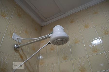 Casa à venda com 250m², 3 quartos e 2 vagasBANHEIRO