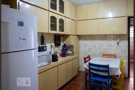 Casa à venda com 250m², 3 quartos e 2 vagasCOZINHA