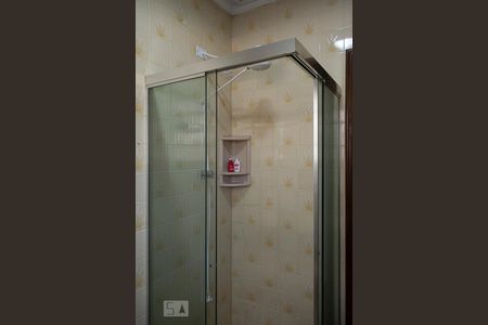 Casa à venda com 250m², 3 quartos e 2 vagasBANHEIRO