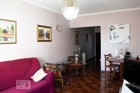SALA de casa à venda com 3 quartos, 250m² em Parque Sao Domingos, São Paulo