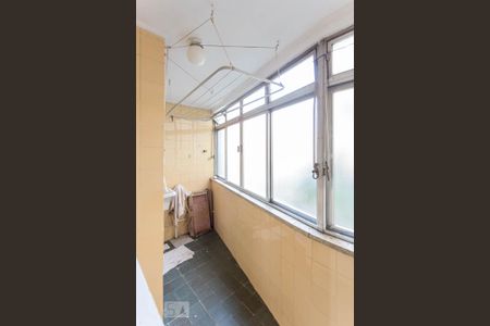 Apartamento à venda com 76m², 2 quartos e sem vaga Apartamento à venda com 76m², 2 quartos e sem vagaÁrea de serviço