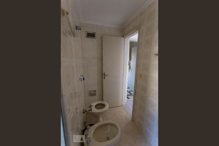Apartamento à venda com 76m², 2 quartos e sem vaga Apartamento à venda com 76m², 2 quartos e sem vagaBanheiro
