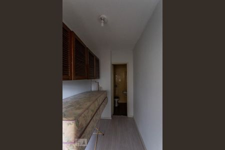 Quarto de serviço de apartamento à venda com 2 quartos, 76m² em Centro Histórico, Porto Alegre