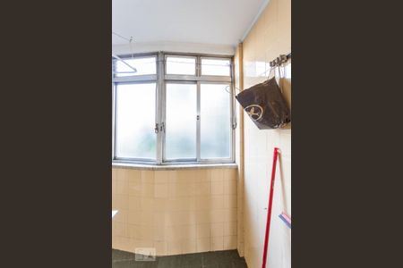 Apartamento à venda com 76m², 2 quartos e sem vaga Apartamento à venda com 76m², 2 quartos e sem vagaÁrea de serviço