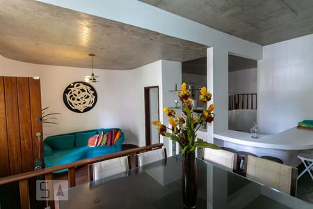 Sala de casa à venda com 4 quartos, 227m² em São Lucas, Belo Horizonte