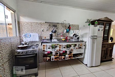 Casa à venda com 100m², 4 quartos e 2 vagas