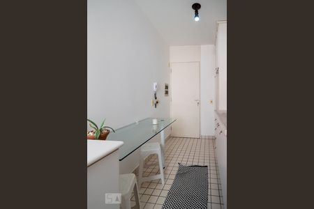 Apartamento para alugar com 64m², 3 quartos e 1 vaga Apartamento para alugar com 64m², 3 quartos e 1 vagaCozinha
