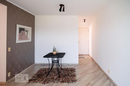 Sala de apartamento para alugar com 3 quartos, 64m² em Vila Sofia, São Paulo