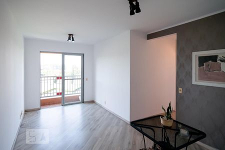 Sala de apartamento para alugar com 3 quartos, 64m² em Vila Sofia, São Paulo