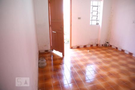 Casa à venda com 200m², 4 quartos e 2 vagasQuarto Edícula