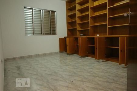 Casa à venda com 200m², 4 quartos e 2 vagasQuarto 4 - Suíte