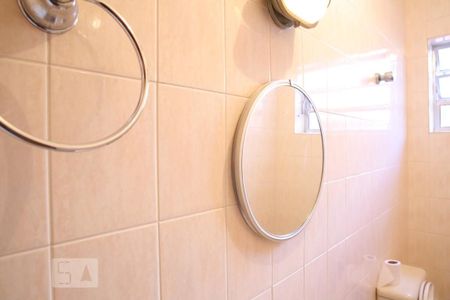 Casa à venda com 200m², 4 quartos e 2 vagasBanheiro Quarto 4 - Suíte