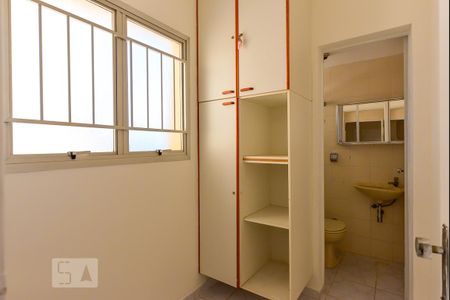 Area Serviço de apartamento para alugar com 3 quartos, 136m² em Jardim Proença, Campinas